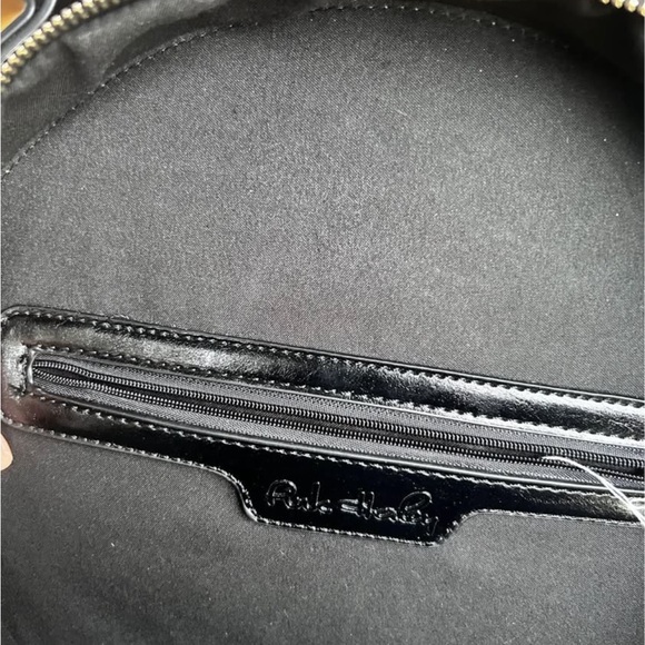 Round black hat Handbag by pink haley - Picture 3 of 3